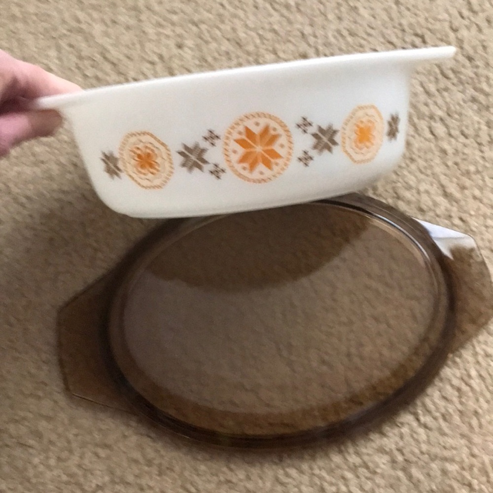 Vintage Pyrex Town & Country Dish